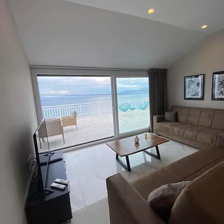 Casa Costera 3 Lux * Kiáton